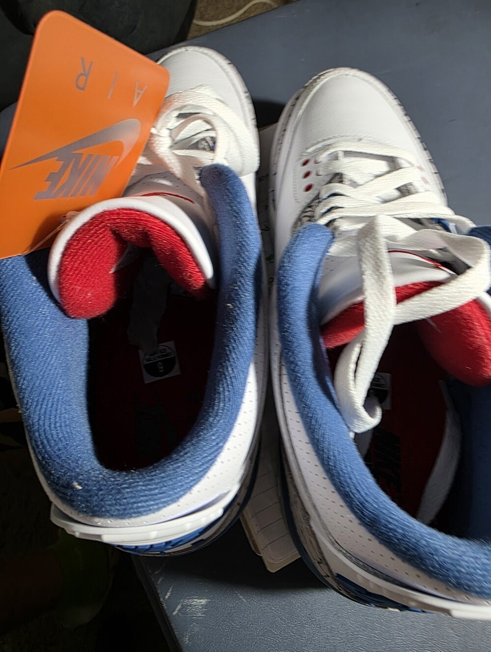 Jordan 3 Retro "True Blue" Basketball Sneakers - White / Blue Size 9m. - Picture 3 of 9
